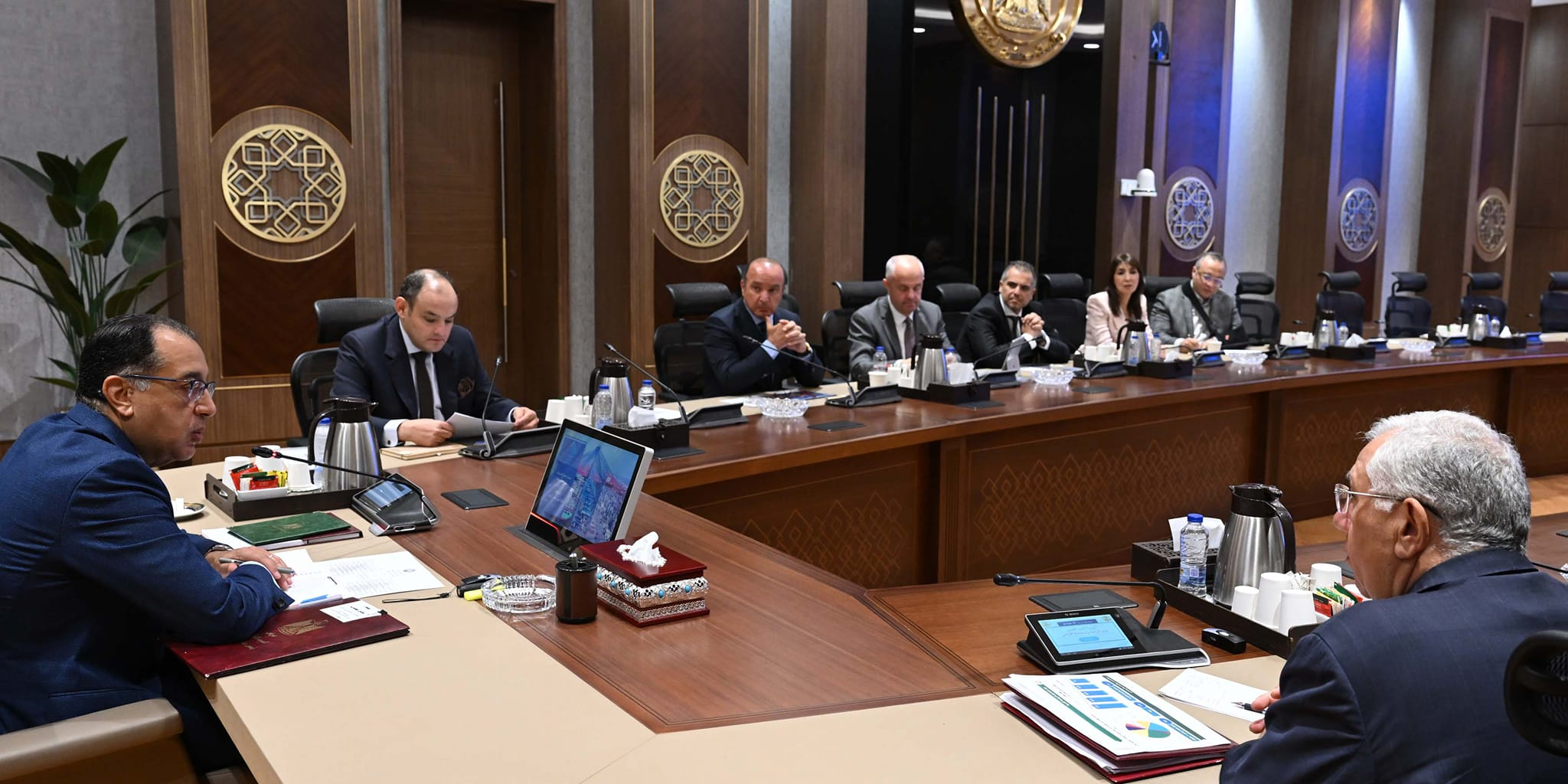 رئيس الوزراء يلتقي أعضاء المجلس التصديري وغرف الصناعات الغذائية