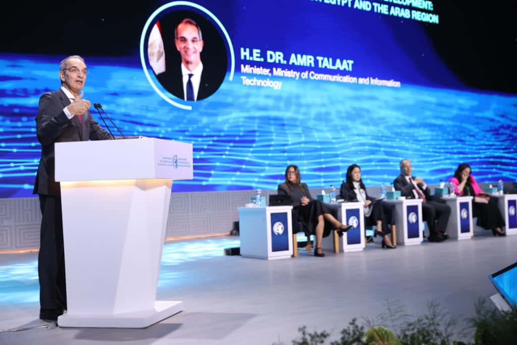وزير الاتصالات: تنفيذ مشروعات لاستخدام الذكاء الاصطناعي في الكشف المبكر عن الأمراض ودعم منظومة الصحة في مصر