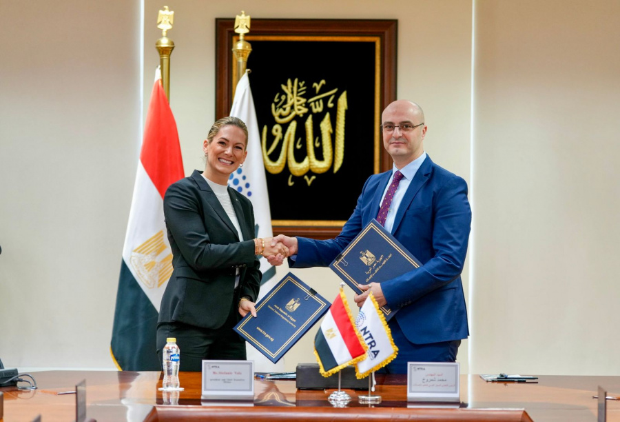 الجهاز القومي لتنظيم الاتصالات يمنح مرسيدس بنز إيجيبت ترخيص تقديم خدمات «إنترنت الأشياء» للسيارات في مصر