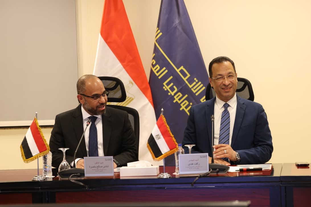 وزير الاتصالات يبحث مع نظيره اليمني تعزيز التعاون في التحول الرقمي وبناء القدرات التكنولوجية