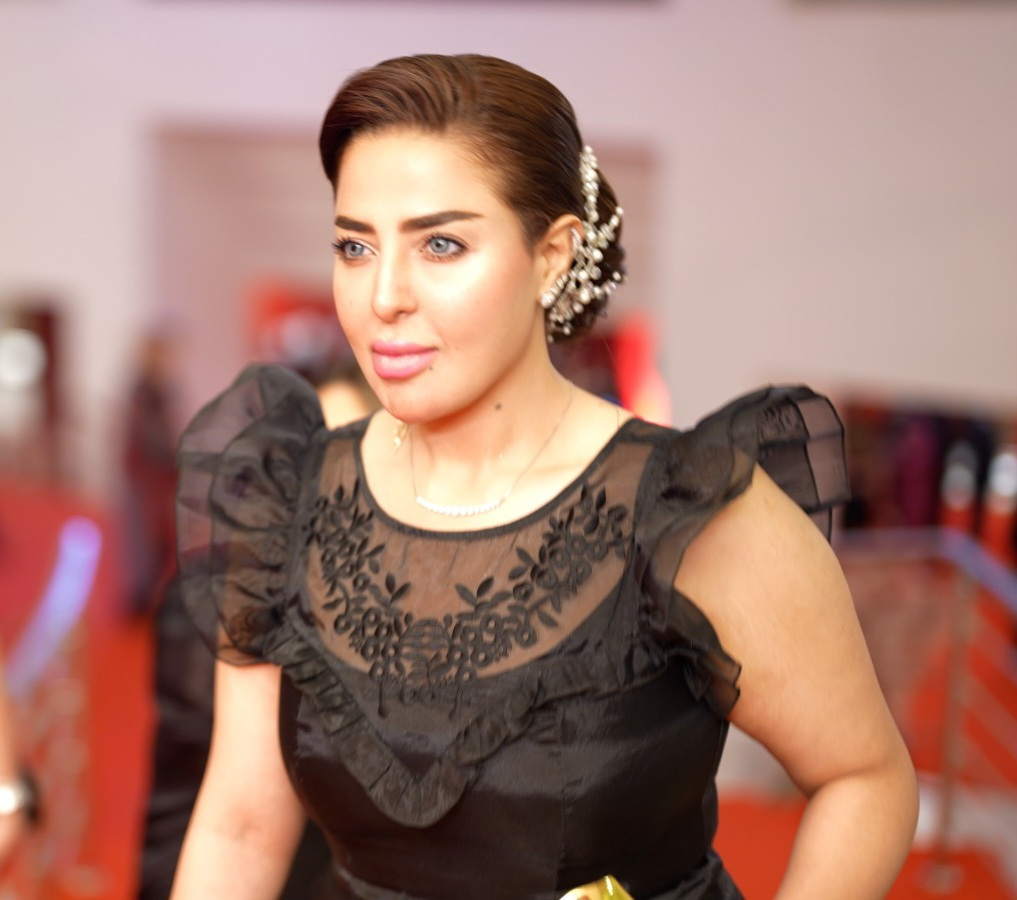 مهرجان «ترند أوردز» يكرّم الدكتورة منى العمدة بجائزة أفضل برنامج عقاري تقديرًا لمسيرتها الإعلامية