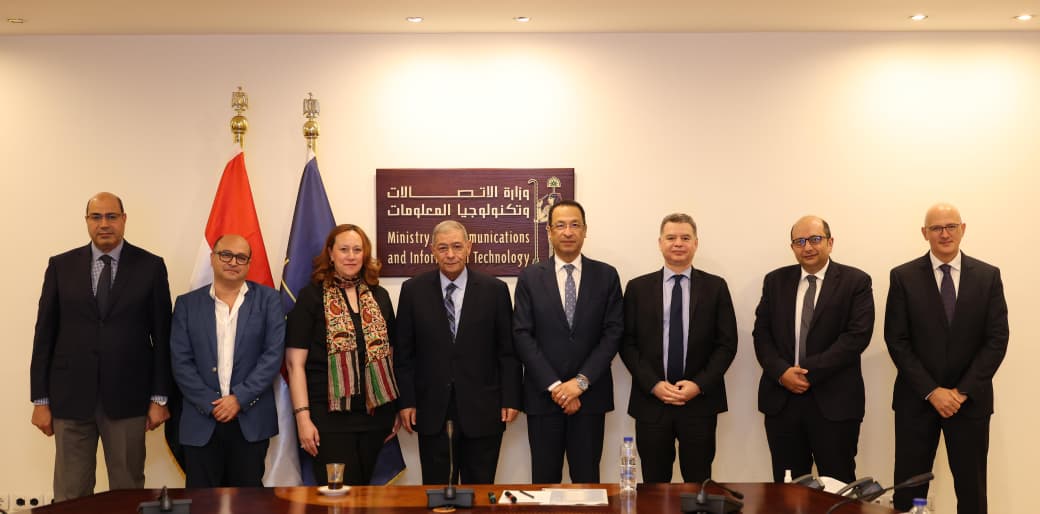 وزير الاتصالات يبحث مع الشعبة العامة للاقتصاد الرقمي تعزيز دعم الشركات الناشئة وتنمية التجارة الرقمية