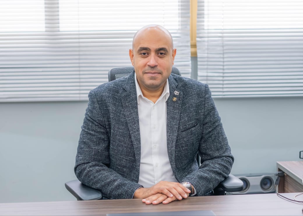 إسلام نصر الله: التوقيع الإلكتروني للاتفاقيات الدولية قد يمهد لعصر جديد من المحاكم الرقمية والعدالة الذكية