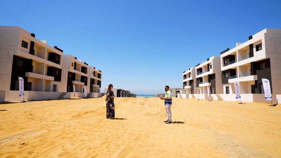 الإعلامية منى العمدة تفجر مفاجأة حول تطور الإنشاءات بمشروع 